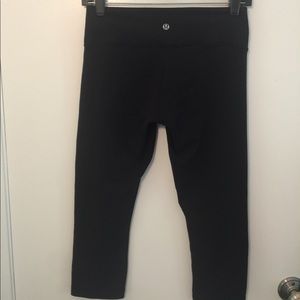 Lululemon Wunder Under Low Rise Crop, Black,Size 6
